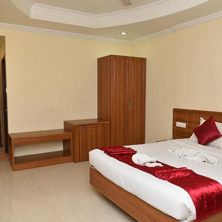 Hotel Sonas Tiruchirappalli Ngoại thất bức ảnh
