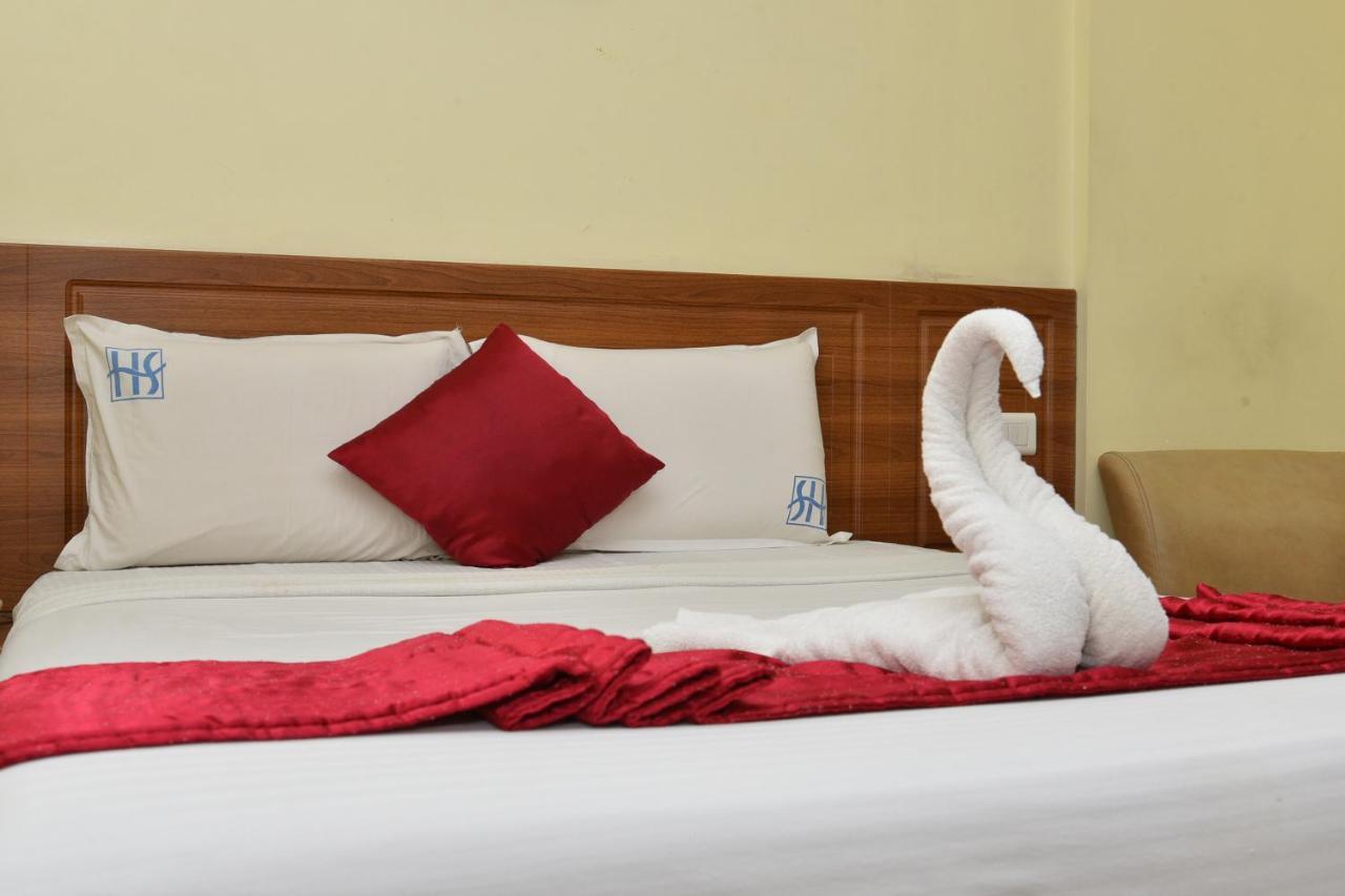Hotel Sonas Tiruchirappalli Ngoại thất bức ảnh