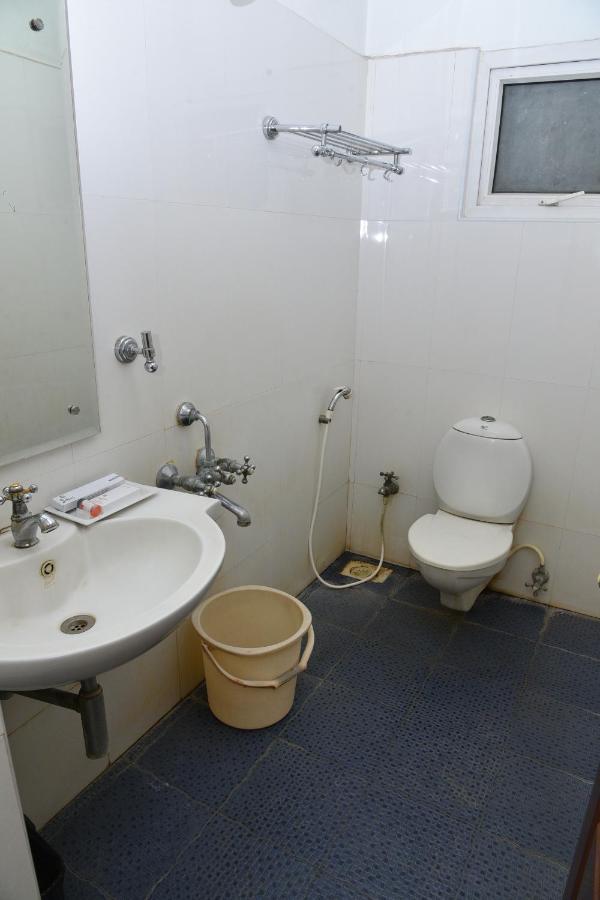 Hotel Sonas Tiruchirappalli Ngoại thất bức ảnh