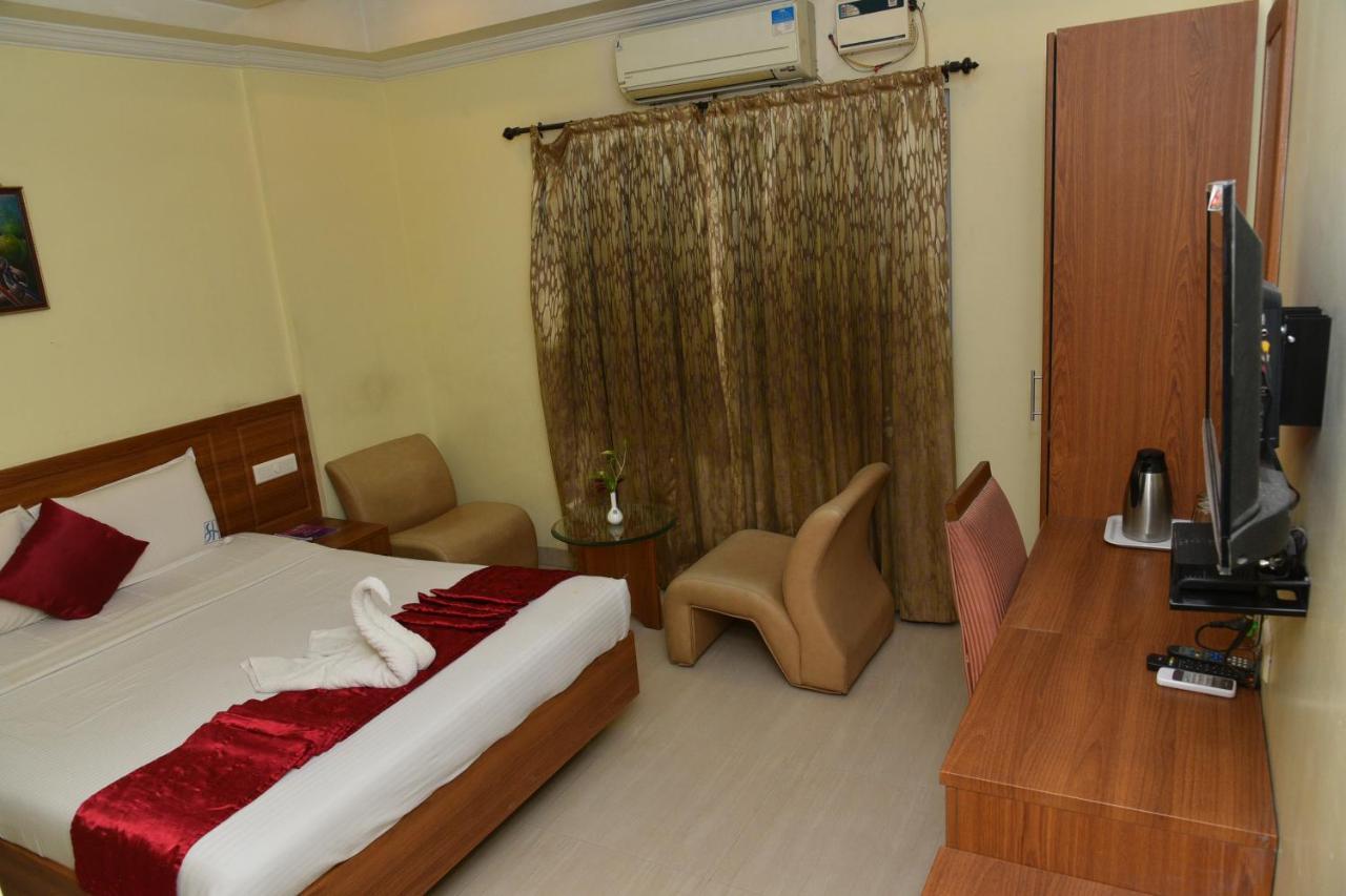 Hotel Sonas Tiruchirappalli Ngoại thất bức ảnh