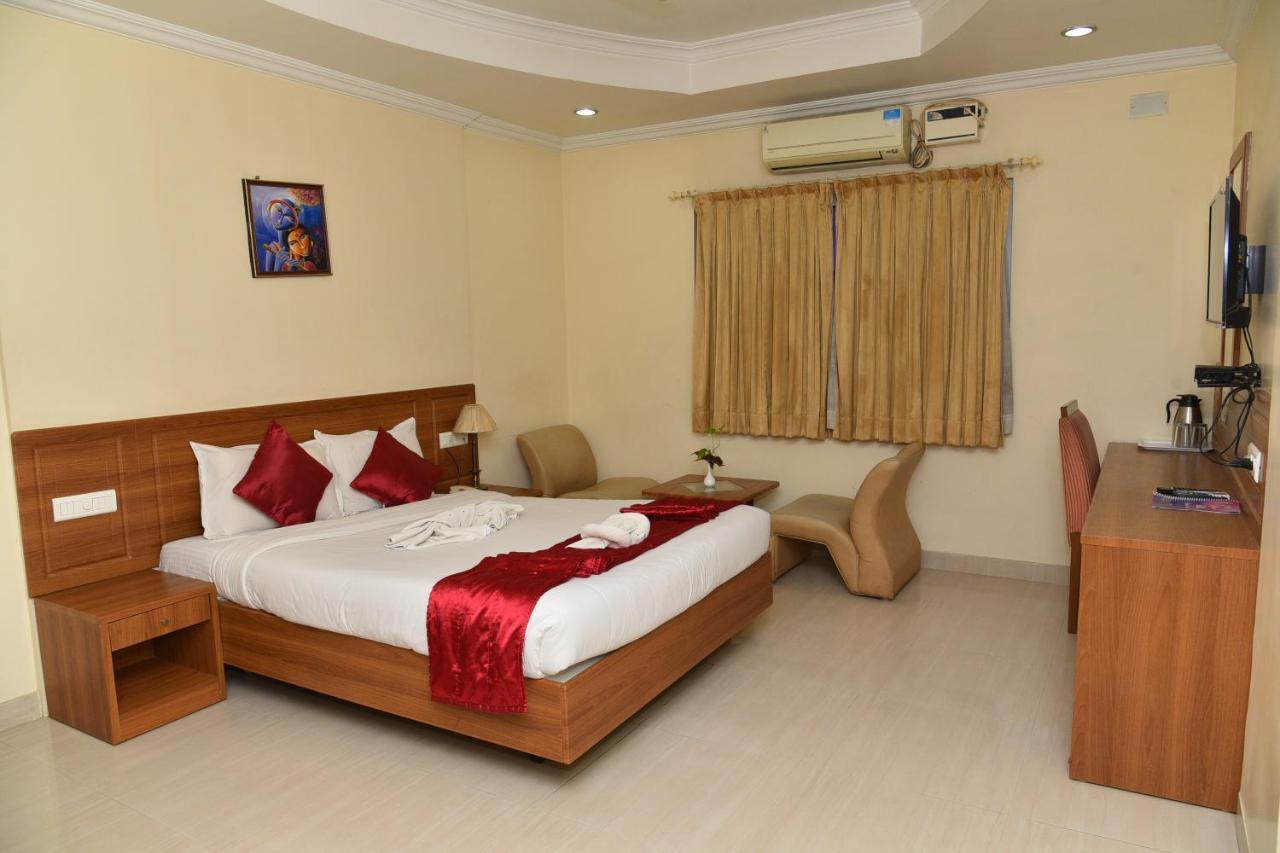 Hotel Sonas Tiruchirappalli Ngoại thất bức ảnh