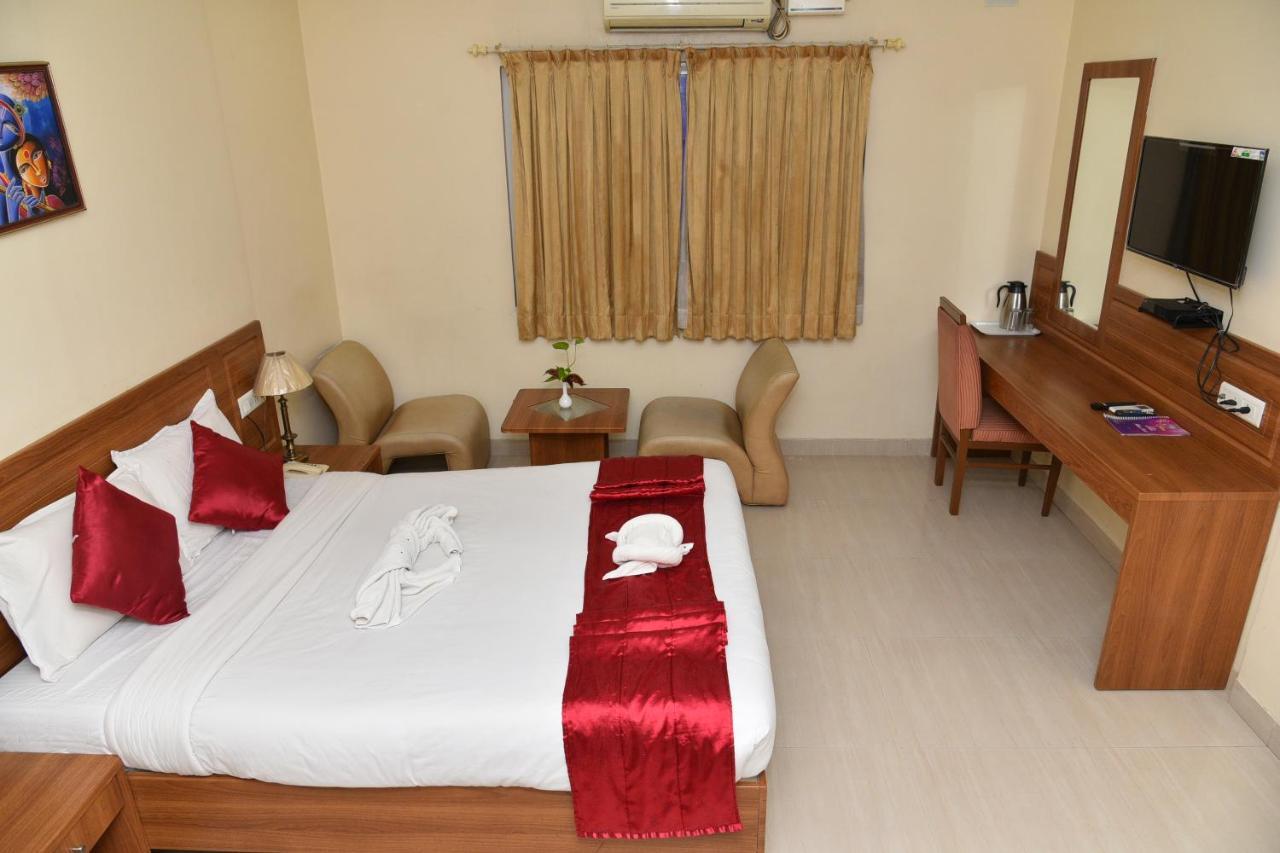 Hotel Sonas Tiruchirappalli Ngoại thất bức ảnh