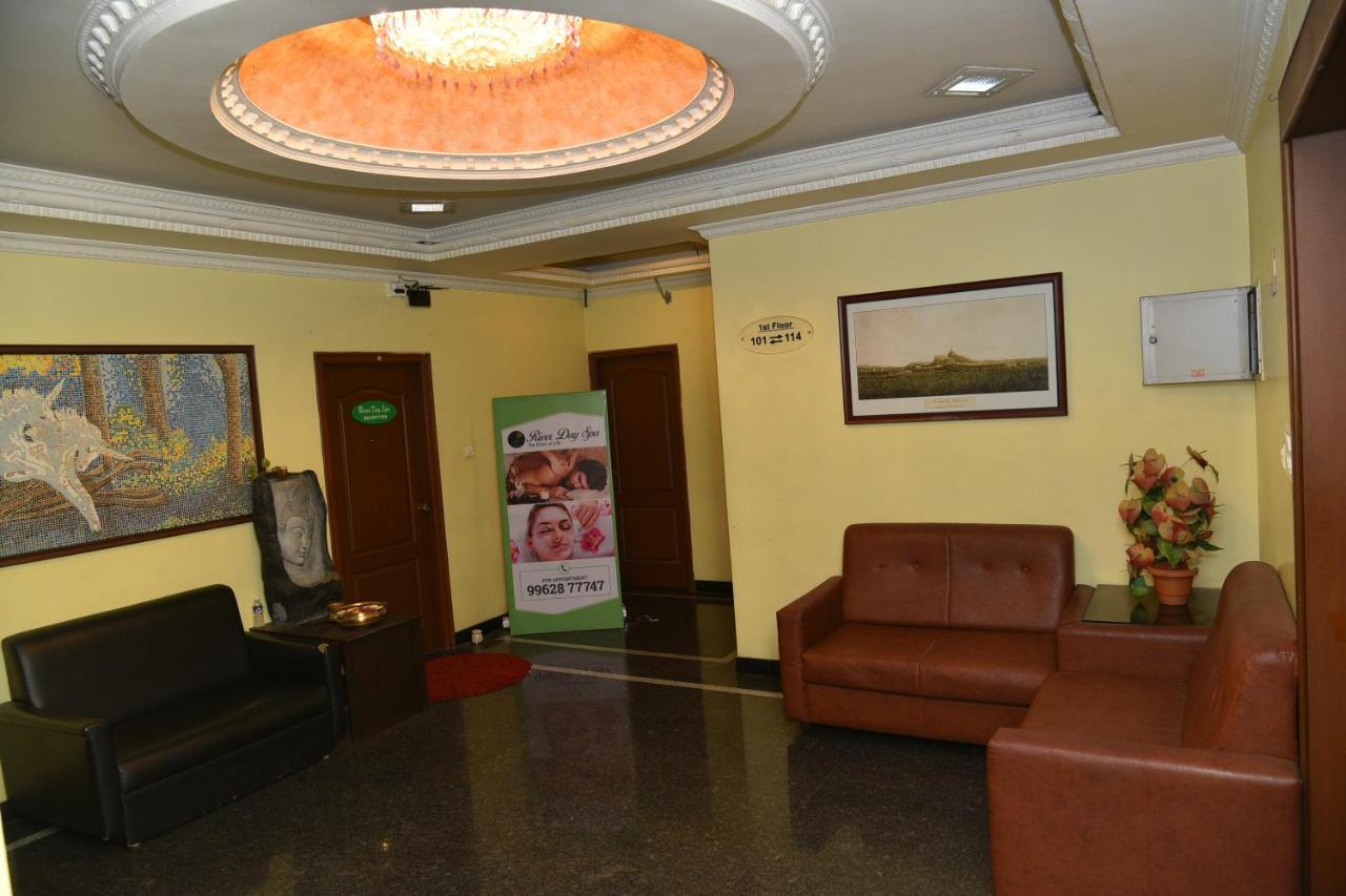 Hotel Sonas Tiruchirappalli Ngoại thất bức ảnh